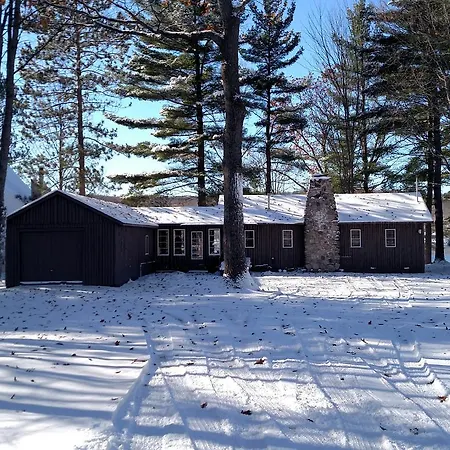 Log Cottage On Blue Lake Kalkaska Exterior photo
